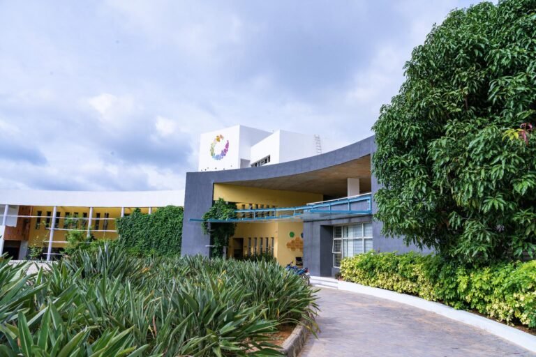 vogue-campus-optimized